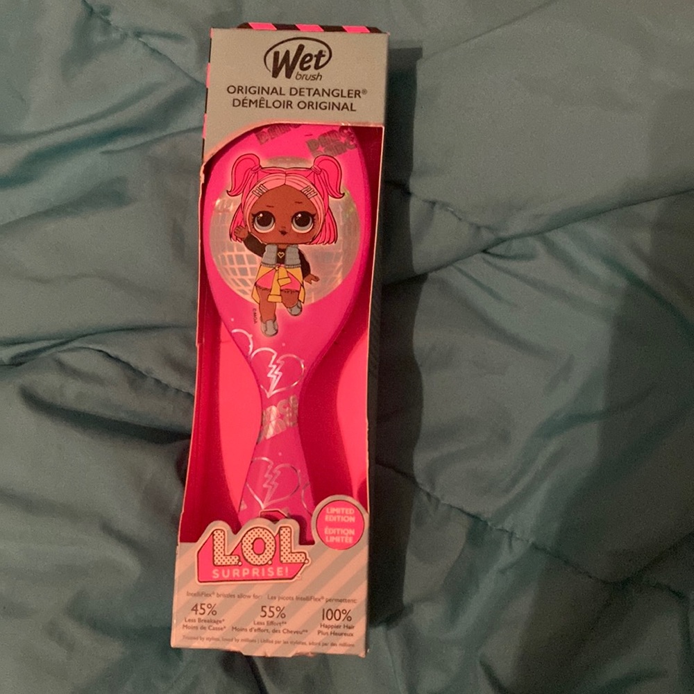 Nwt lol doll wet brush!